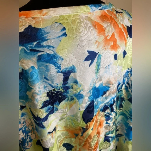 Ruby Rd. Floral Print Scoop Keyhole Neck 3/4 Sleeve Top Size Large - Picture 7 of 10